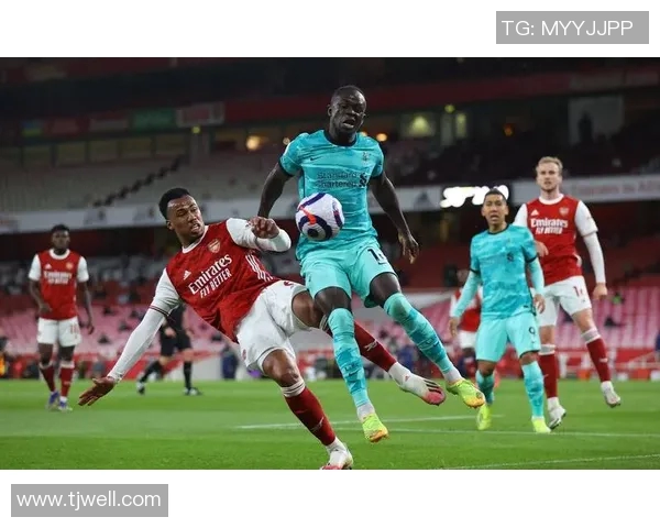 英超球星穿高帮足球鞋风潮解析及其对比赛表现的影响